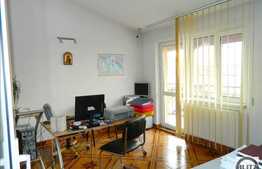 Spatiu pentru depozitare plus spatiu pentru birouri in imobil nou