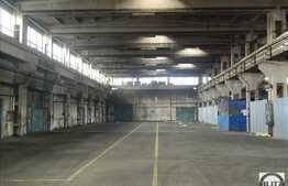 Hala, 800 mp, zona Terapia. Acces tir, pod rulant de 8 tone.