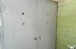 Inchiriere spatiu pentru depozitare 350 mp, semicentrala, cu lift marfa