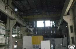 2011 mp cu posibilitate de renovare!