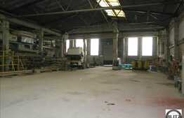 2011 mp cu posibilitate de renovare!