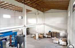 Spatiu industrial 850 mp, plus cladire de birouri 80 mp. Acces tir!