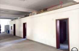 Spatiu industrial 850 mp, plus cladire de birouri 80 mp. Acces tir!