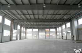 Hala de inchiriat 1400 mp, 1000 mp curte, acces tir, imobil 2014