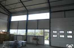 400 mp, Hala, showroom, birouri si un teren 2200 mp betonat. Acces tir