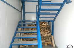 400 mp, Hala, showroom, birouri si un teren 2200 mp betonat. Acces tir