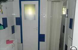 400 mp, Hala, showroom, birouri si un teren 2200 mp betonat. Acces tir