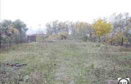 Teren de vanzare 1000 mp, front 15 ml