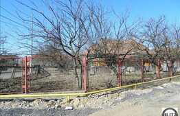 De vanzare teren cu 600 mp si front la 2 strazi