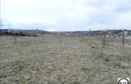 Teren de vanzare cu 1024 mp si priveliste frumoasa