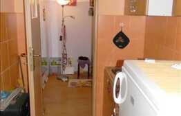 Vanzare apartament cu 1 camera decomandat 35.5 mp. Zona linistita!