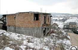 600 mp teren in zona Borhanci