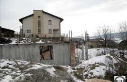 600 mp teren in zona Borhanci