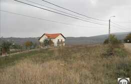 Teren de vanzare 2900 mp, front la 2 strazi