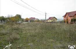 Teren de vanzare 2900 mp, front la 2 strazi