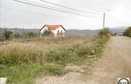 Teren de vanzare 2900 mp, front la 2 strazi