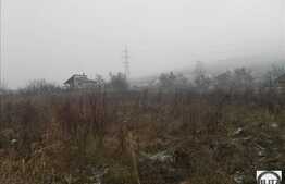 Teren de vanzare, 800 mp, zona linistita, utilitati la front!