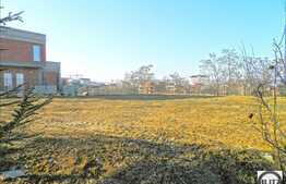 Teren de vanzare 7000 mp, front 50 ml, utilitati la front!