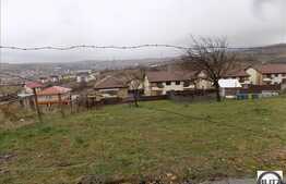 Teren 700 mp, 1 front stradal 14 ml! Locatie perecta pentru casa!