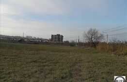 3000 mp cu front stradal de 21 m! Toate utilitatile la front!