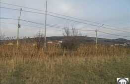 3000 mp cu front stradal de 21 m! Toate utilitatile la front!