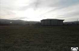 3000 mp cu front stradal de 21 m! Toate utilitatile la front!