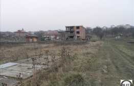 800 mp teren de vanzare in zona Borhanci, front 23 ml. Utilitatile la 100 ml