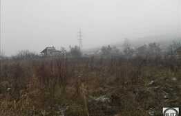 1500 mp cu front stradal de 17 ml, utilitatile pe teren, zona linistita!