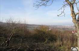 4000 mp de vanzare, cu front de 40 ml, panorama frumoasa