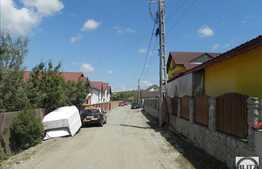 Vanzare teren 903 mp, front 11.37 ml, cu priveliste, toate utilitatile la front