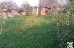 Teren de vanzare, 750 mp, front 25 ml, zona linistita de case