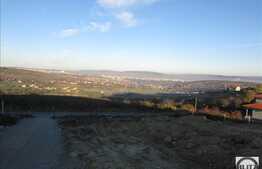 Teren de vanzare cu PUZ si PUD, 360 mp, front 15 ml, zona linistita de case/vile