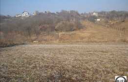 Mult soare pe 1630 mp de teren!