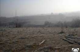 Teren de 887 mp in zona de case!