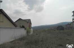 Vanzare teren, 1200 mp, front 35 ml, acces pe drum privat, zona linistita!