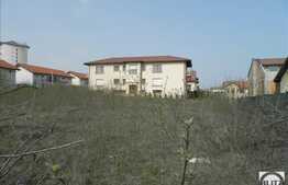 Vanzare teren, 1200 mp, front 35 ml, acces pe drum privat, zona linistita!