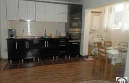 De vanzare 3 camere, 67 mp, balcon! Complet mobilat! Zona strazii Florilor!