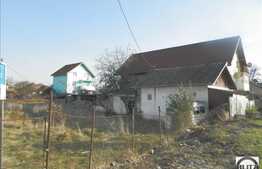 Teren de vanzare, 900 mp, cu front de 16 ml, ideal pentru constructia unui bloc!