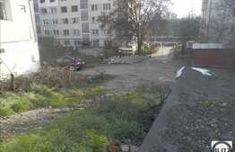 Teren de vanzare cu 703 mp, front la 2 strazi