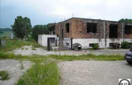 Teren cu constructie demolabila ! Pretabil Proiect Rezidential sau Hale !!