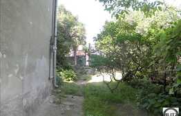 Teren de vanzare 661 mp!