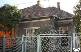 Teren de vanzare, 330 mp, dispune de toate utilitatile