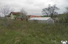 Vanzare teren 580 mp, front 22 ml, zona linistita de case, POT 35 % CUT 0.9