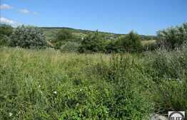 Vanzare teren 600 mp, 2 fronturi, zona linistita, nou dezvoltata