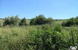 Vanzare teren 600 mp, 2 fronturi, zona linistita, nou dezvoltata