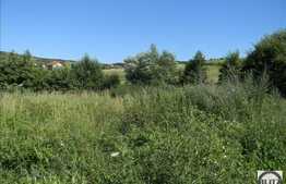 Vanzare teren 600 mp, 2 fronturi, zona linistita, nou dezvoltata