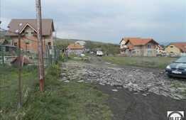 Vanzare 700 mp teren cu front de 53 ml, POT 35%, CUT 0.9