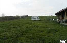 Vanzare 700 mp teren cu front de 53 ml, POT 35%, CUT 0.9