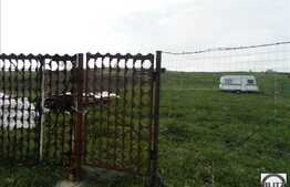 Vanzare 700 mp teren cu front de 53 ml, POT 35%, CUT 0.9