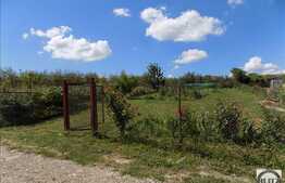 Vanzare teren 1050 mp, panorama deosebita, zona linistita de case si vile